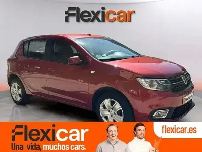 Usado Dacia Sandero Lauréate 90 CV (66 kW) 2017 Rojo Utilitario