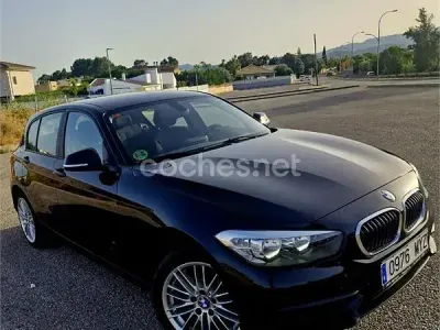 Usado BMW 116 Comfort Edition 136 CV (100 kW) 2015 Negro Utilitario