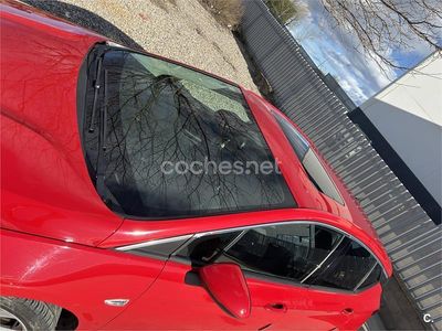Usado Opel Astra 136 CV (100 kW) 2018 Rojo Berlina