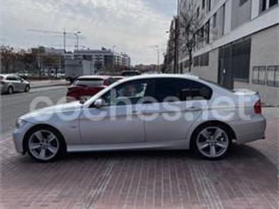 Usado BMW 318 129 CV (94 kW) 2007 Gris / plata Berlina