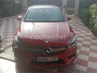 Usado Mercedes CLA220 AMG line 177 CV (130 kW) 2016 Rojo Coupe