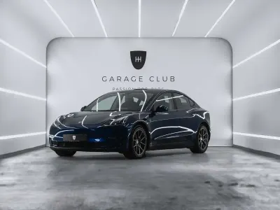 Käytetty Tesla Model 3