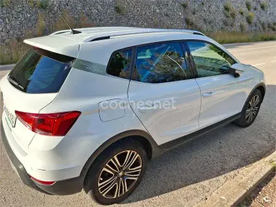 Usado Seat Arona Ecomotive 115 CV (84 kW) 2019 Blanco SUV