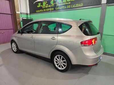 Usado Seat Altea XL Style 105 CV (77 kW) 2012 Gris / plata Monovolumen