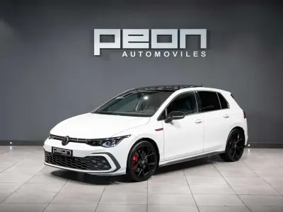 Usado VW Golf VIII GTI 245 CV (180 kW) 2022 Blanco Utilitario