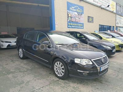 Negro Usado 2008 VW Passat Trendline Berlina | 5499 € (Precio justo)