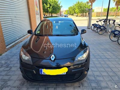 Usado Renault Mégane GrandTour Dynamique 110 CV (80 kW) 2011 Negro Familiar
