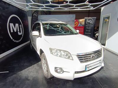 Blanco Usado 2012 Toyota RAV4 Active SUV | 11.490 € (Precio justo)