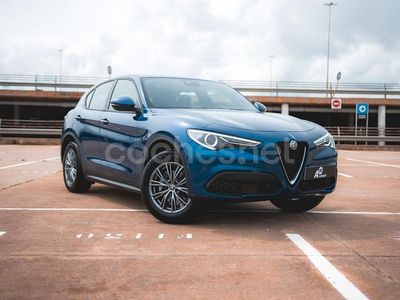 Azul Usado 2022 Alfa Romeo Stelvio Super SUV | 39.000 € (Caro)