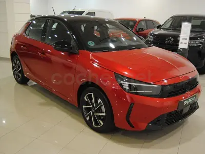 Usado Opel Corsa 100 CV (73 kW) 2025 Rojo Utilitario