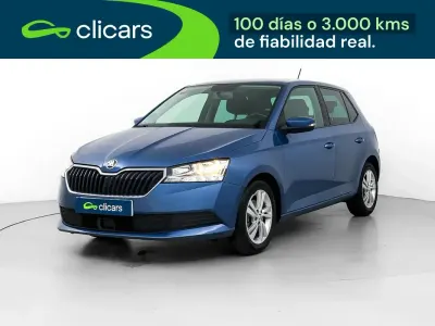 Usado Skoda Fabia Ambition 95 CV (69 kW) 2021 Azul Utilitario