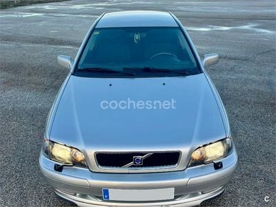 Usado Volvo S40 163 CV (119 kW) 2001 Gris / plata Berlina