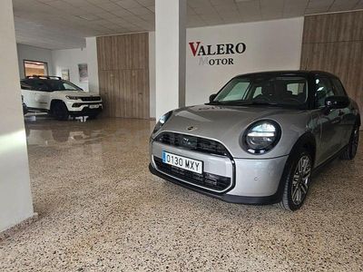 Usado Mini Cooper 114 kW (156 CV) 2025 Beige Utilitario