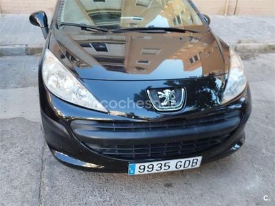 Usado Peugeot 207 70 CV (51 kW) 2008 Negro Berlina