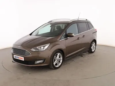 Usado Ford Grand C-Max Titanium 120 CV (88 kW) 2015 Marrón Monovolumen