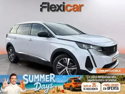 Usado Peugeot 5008 Allure 130 CV (95 kW) 2023 Blanco SUV