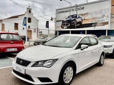 Usado Seat Leon I-Tech 105 CV (77 kW) 2015 Blanco Berlina