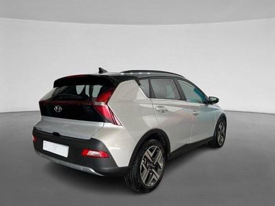 Usado Hyundai Bayon Blackline 100 CV (73 kW) 2025 Gris lumen (techo negro) SUV