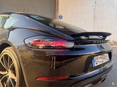Porsche 718 Cayman