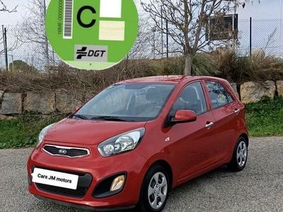 Usado Kia Picanto Urban 69 CV (50 kW) 2014 Granate Utilitario