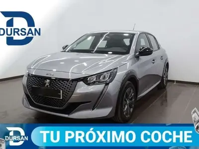 Usado Peugeot e-208 Active 100 kW (136 CV) 2022 Gris Utilitario