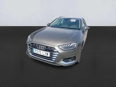 Usado Audi A4 Advanced 163 CV (119 kW) 2022 Gris Familiar