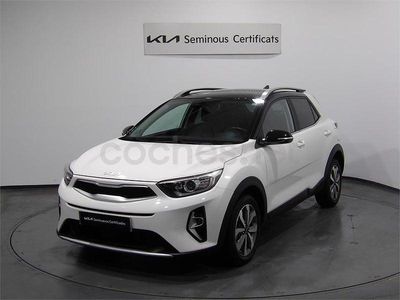 Usado Kia Stonic 120 CV (88 kW) 2022 Blanco SUV