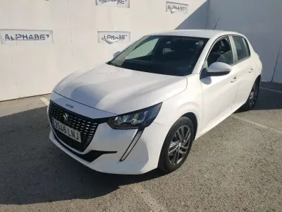 Usado Peugeot 208 Active 102 CV (75 kW) 2021 Blanco Utilitario