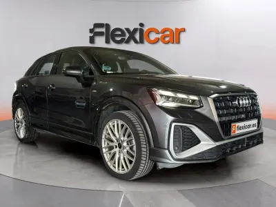 Usado Audi Q2 S-Line 150 CV (110 kW) 2024 Gris SUV