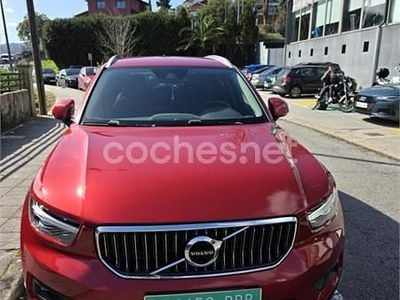 Usado Volvo XC40 Plus 211 CV (155 kW) 2021 Rojo SUV