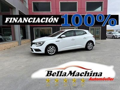 Usado Renault Mégane IV Business 95 CV (69 kW) 2021 Blanco Berlina
