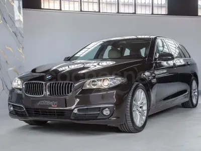 Usado BMW 520 Luxury Line 190 CV (139 kW) 2015 Gris / plata Familiar