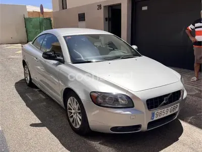 Usado Volvo C70 Momentum 140 CV (102 kW) 2008 Gris / plata Descapotable