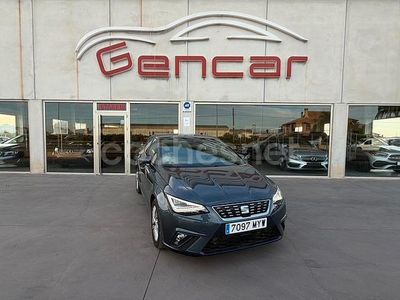 Usado Seat Ibiza XCELLENCE 115 CV (84 kW) 2025 Gris / plata Berlina