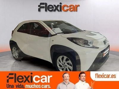 Blanco Usado 2024 Toyota Aygo Play Utilitario | 14.490 € (Precio justo)