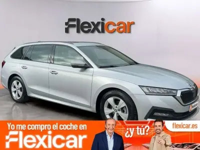 Usado Skoda Octavia Ambition 150 CV (110 kW) 2022 Gris Utilitario
