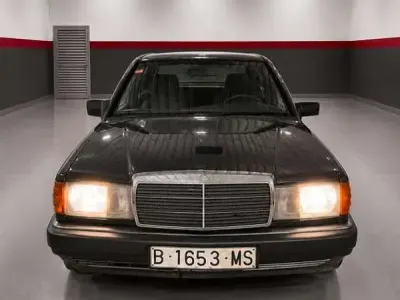 Usado Mercedes 190 105 CV (77 kW) 1991 Gris Berlina