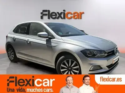 Usado VW Polo Advance 95 CV (69 kW) 2018 Gris Utilitario