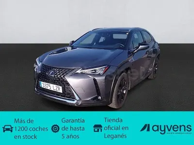 Usado Lexus UX Business Edition 184 CV (135 kW) 2022 Gris / plata SUV