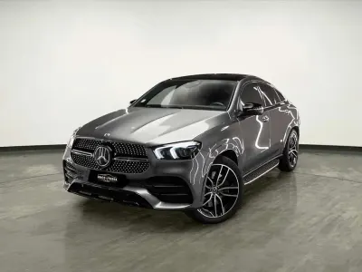 Usado Mercedes GLE400 330 CV (242 kW) 2020 Gris Coupe