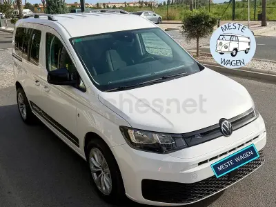 Usado VW Caddy 122 CV (89 kW) 2022 Blanco Monovolumen