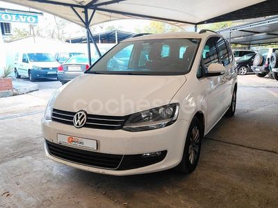 Usado VW Sharan Advance 140 CV (102 kW) 2014 Blanco Monovolumen