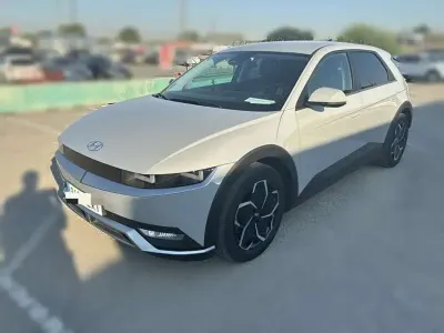Usado Hyundai Ioniq 160 kW (218 CV) 2022 Gris Utilitario