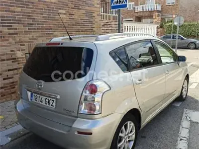 Usado Toyota Verso Sol 129 CV (94 kW) 2009 Gris / plata Monovolumen