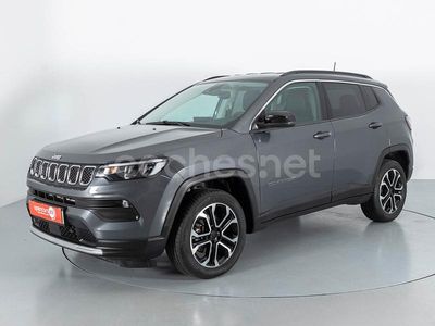 Usado Jeep Compass Limited 130 CV (95 kW) 2023 Gris / plata SUV
