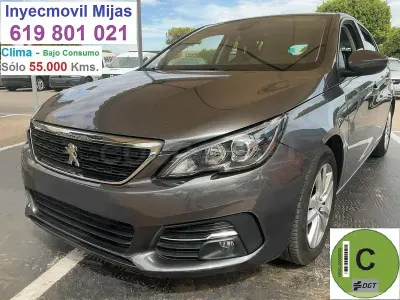 Usado Peugeot 308 Access 100 CV (73 kW) 2017 Gris / plata Berlina