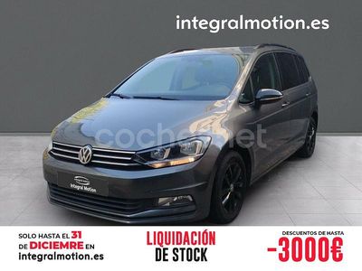 Gris / plata Usado 2017 VW Touran Advance Monovolumen | 15.500 € (Un poco caro)