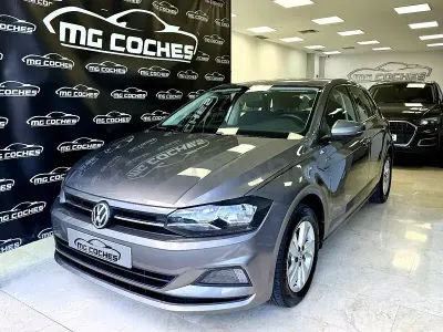 Usado VW Polo Advance 95 CV (69 kW) 2019 Gris / plata Utilitario