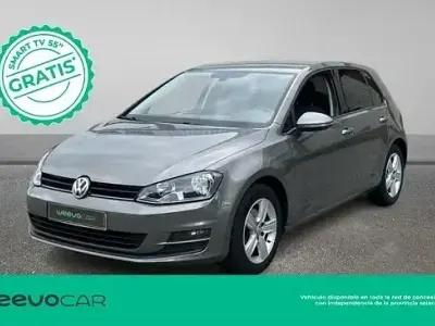 Usado VW Golf VII Advance 125 CV (91 kW) 2016 Gris Utilitario