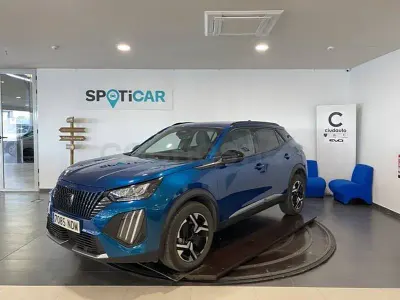 Usado Peugeot 2008 Allure 100 CV (73 kW) 2025 Azul SUV